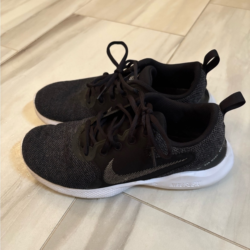 Nike Flex Black and White Sneakers